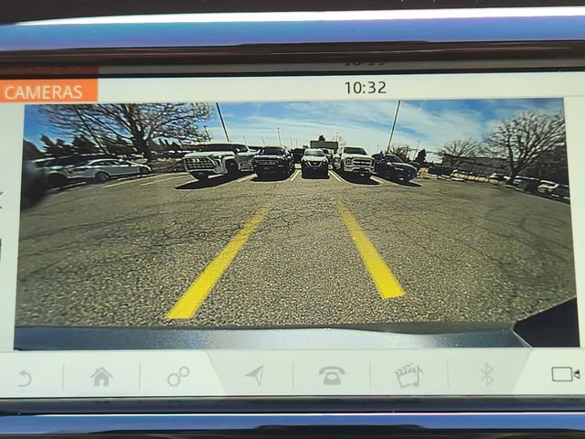 Used 2020 Land Rover Discovery Sport S image 23