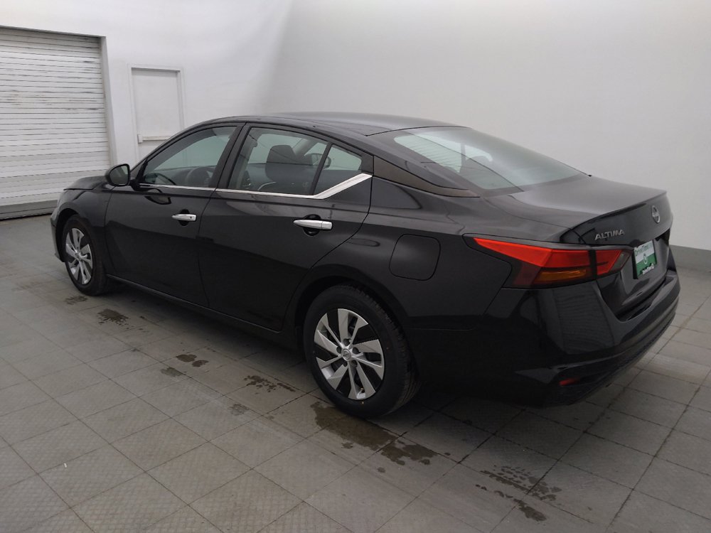 Used 2024 Nissan Altima 2.5 S FWD image 3