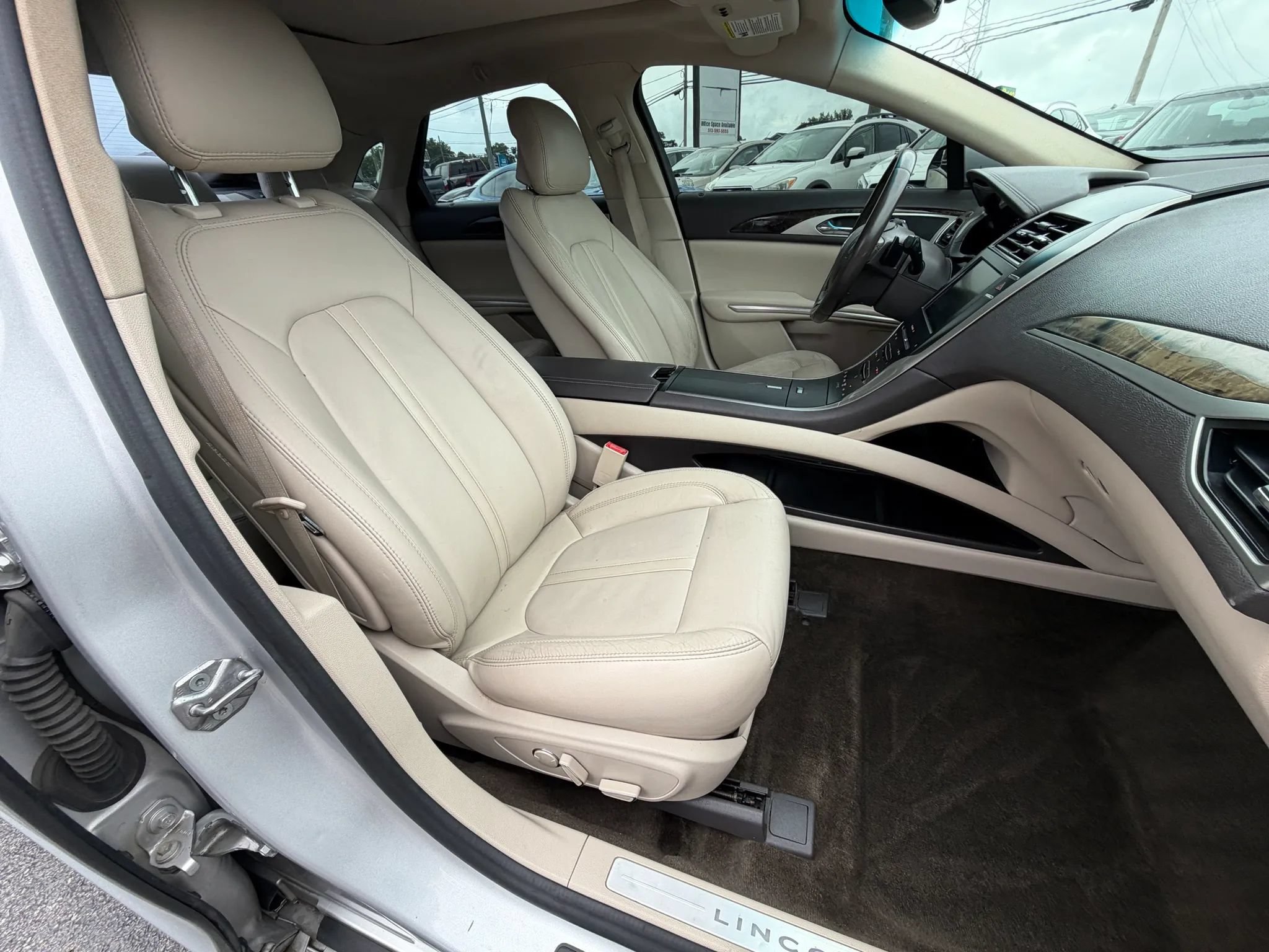 Used 2016 Lincoln MKZ w/ Equipment Group 200A Select FWD image 14