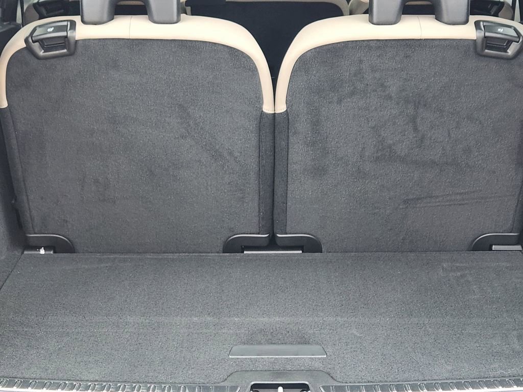 New 2026 Volvo XC90 T8 Plus w/ Protection Package Premier image 20