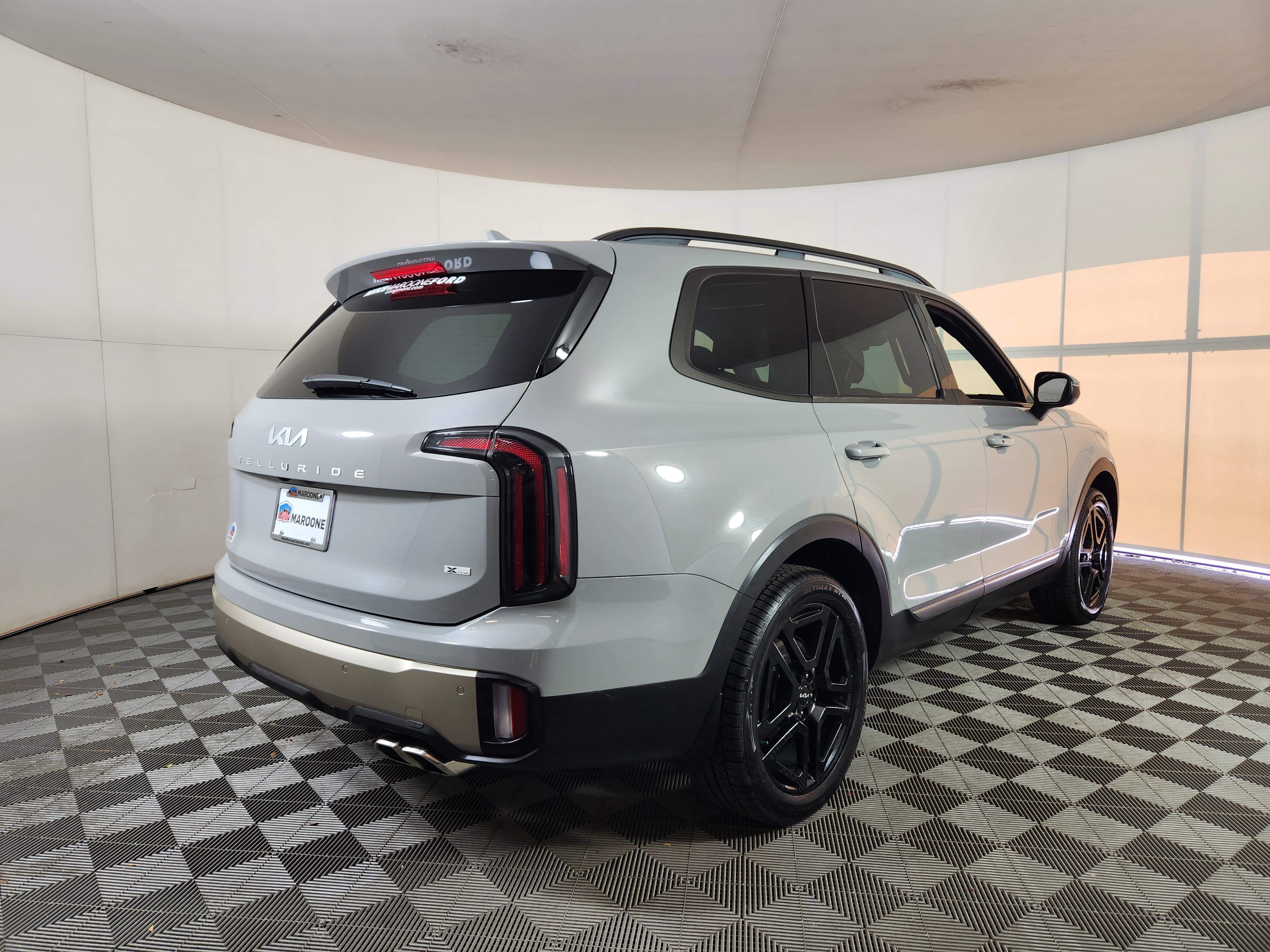 Used 2023 Kia Telluride EX X-Line image 7