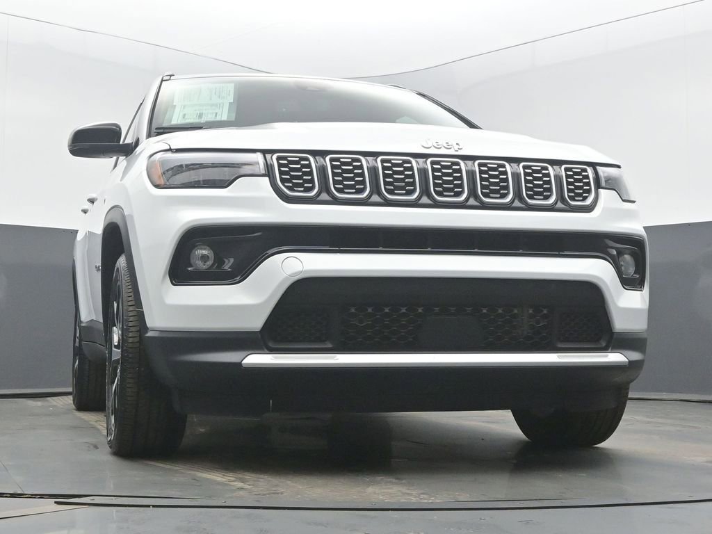 Used 2025 Jeep Compass Limited image 53