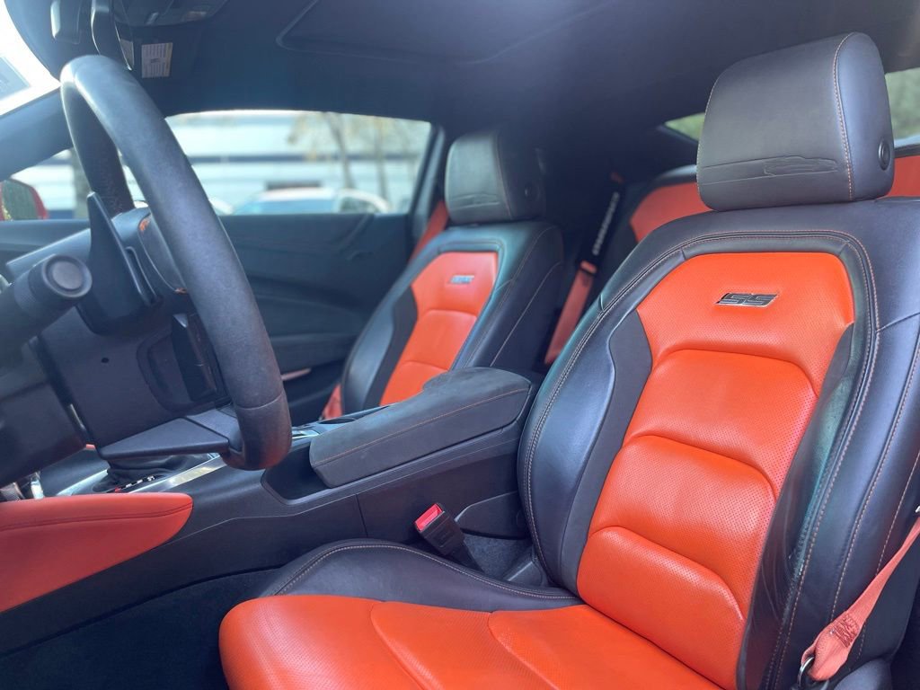 Used 2018 Chevrolet Camaro SS w/ Hot Wheels Edition image 19