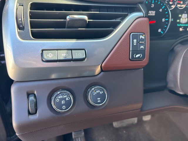 Used 2017 Chevrolet Tahoe Premier AWD/4WD image 14