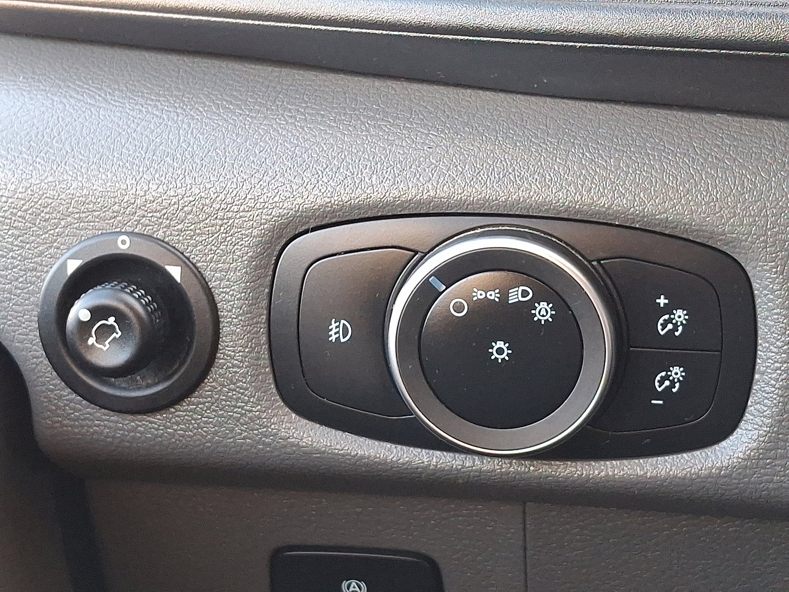 Certified 2024 Ford Transit 250 Low Roof w/ Exterior Upgrade Package image 23