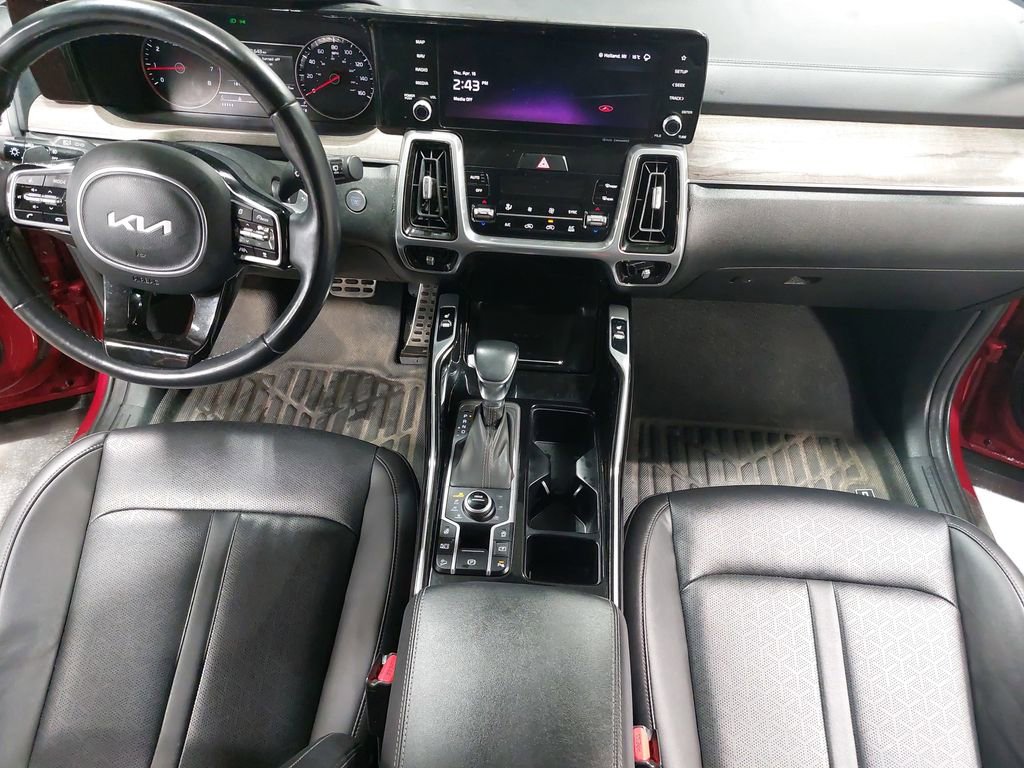 Used 2023 Kia Sorento X-Line EX image 9