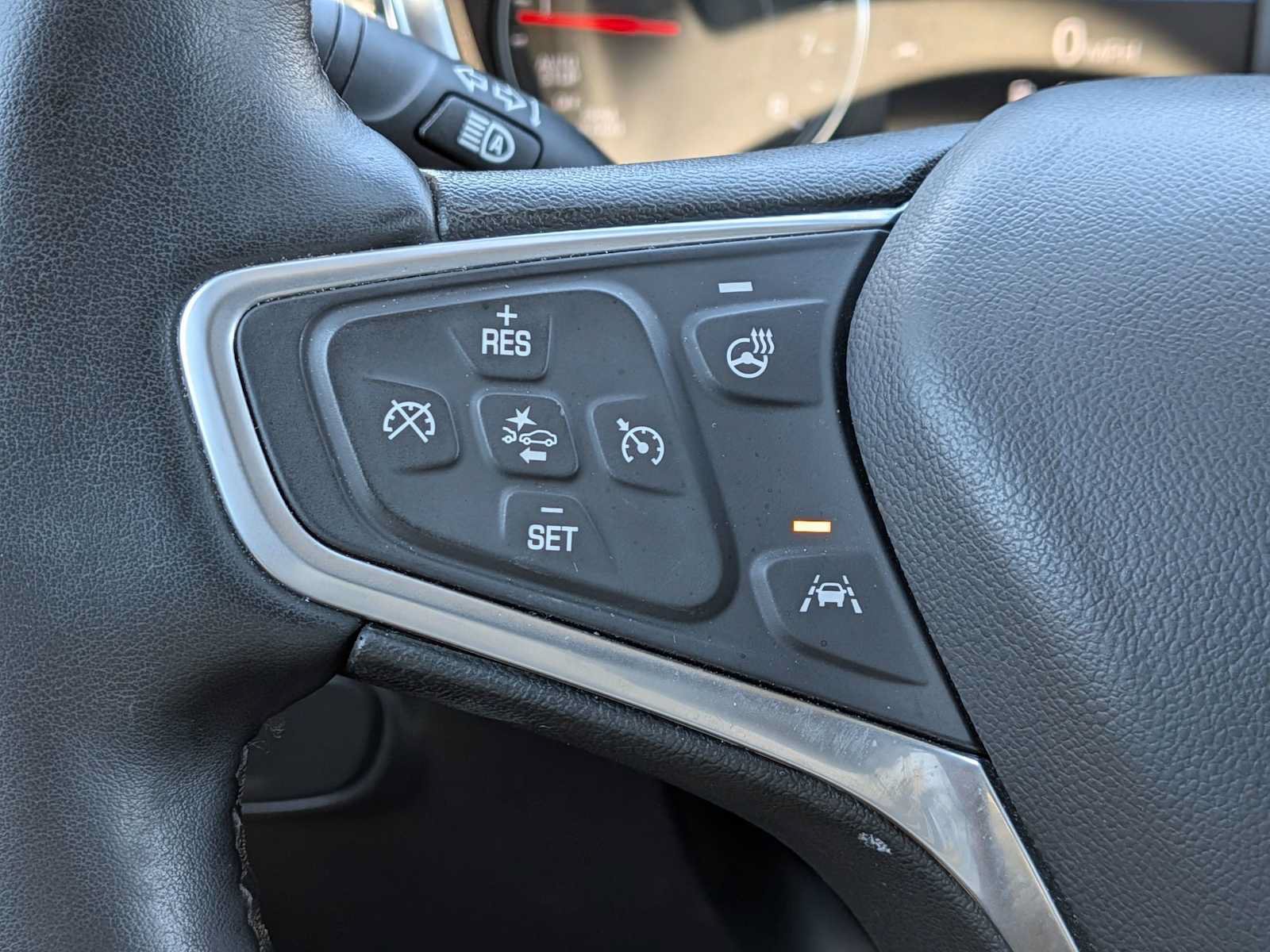 Used 2023 Chevrolet Equinox LT AWD/4WD image 24