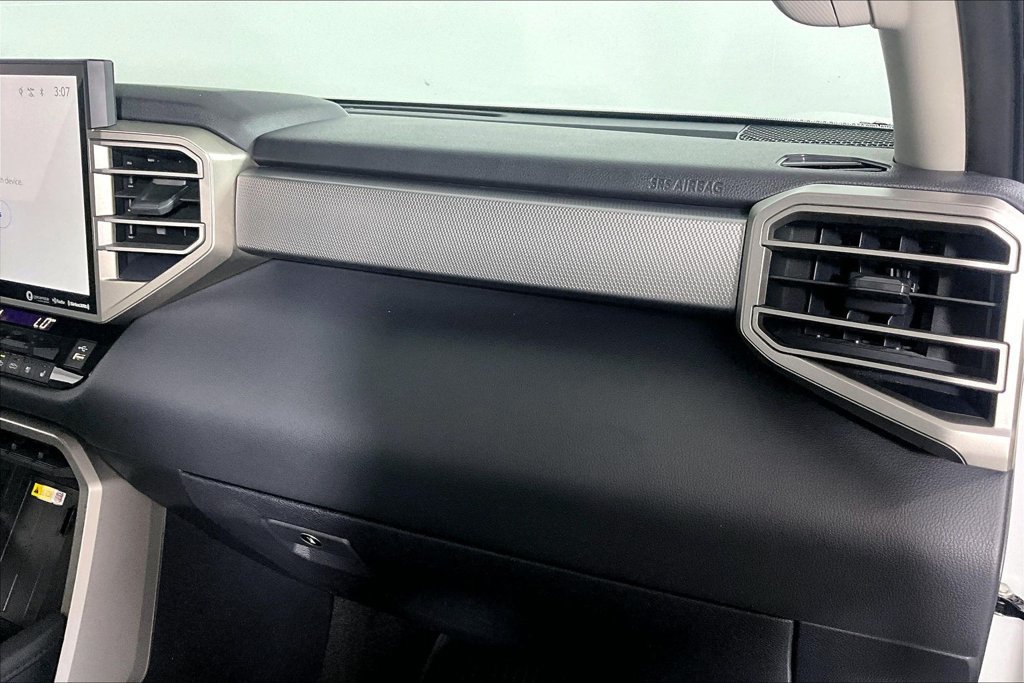 Used 2024 Toyota Tundra Limited w/ Power Package AWD/4WD image 16