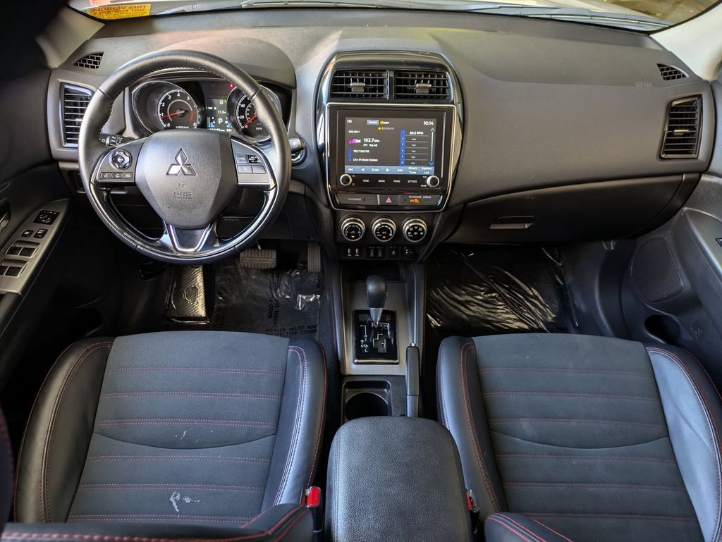 Used 2025 Mitsubishi Outlander Sport SE AWD/4WD image 25