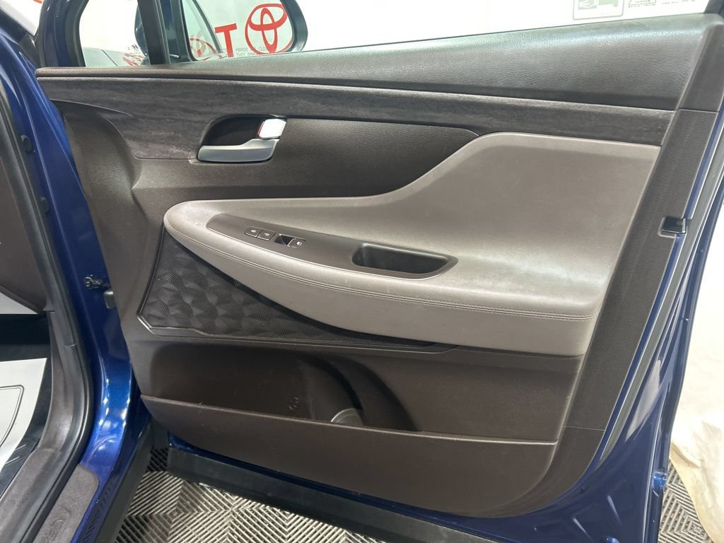 Used 2020 Hyundai Santa Fe SE AWD/4WD image 9