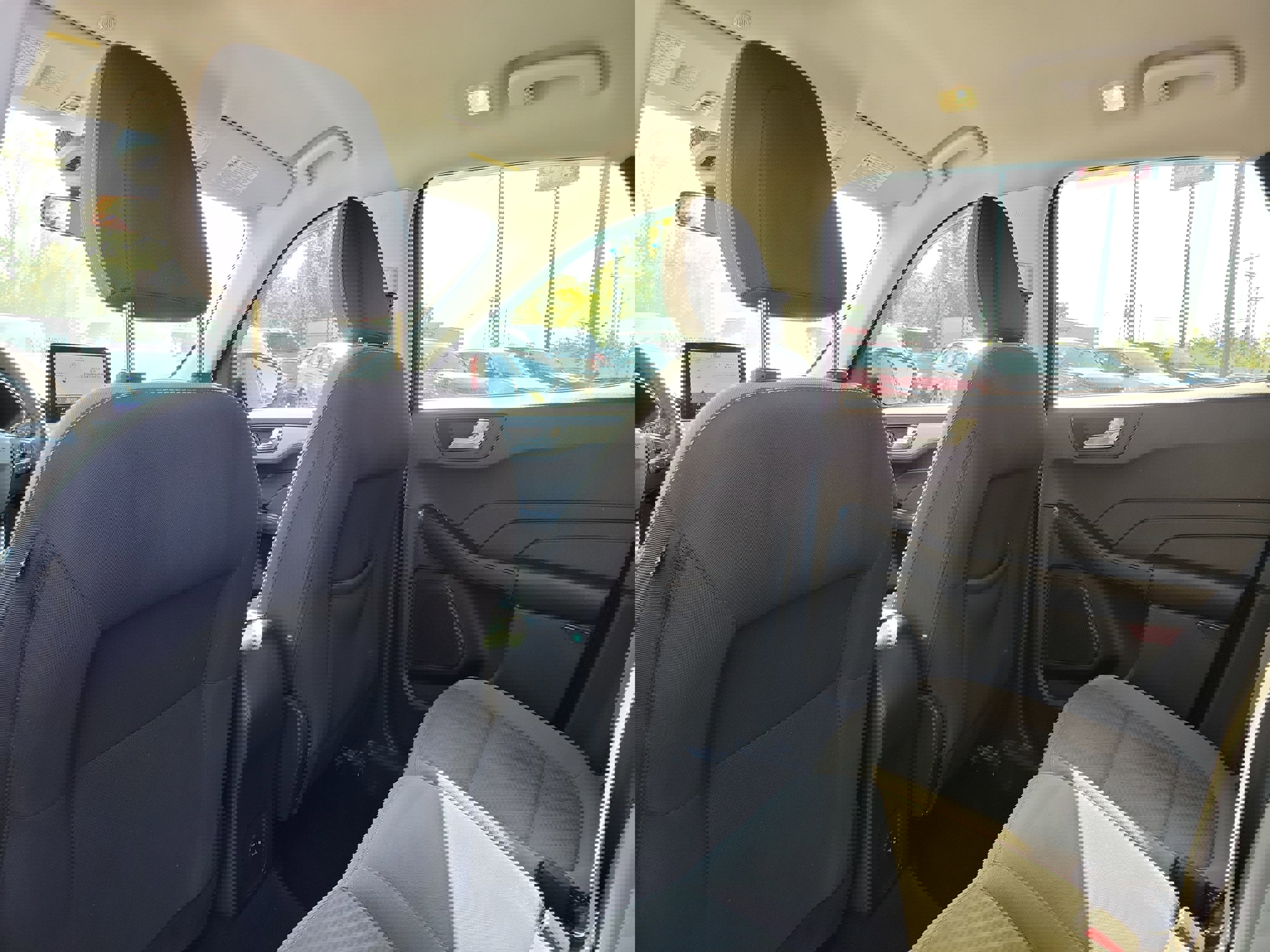 Used 2021 Ford Escape SE image 14