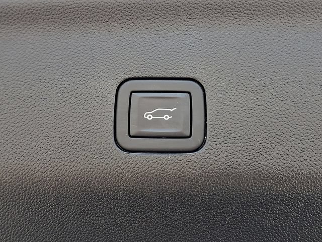 Used 2023 Chevrolet Tahoe High Country w/ Advanced Technology Package AWD/4WD image 32