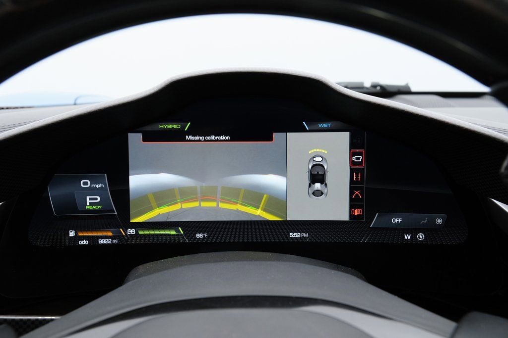 Used 2022 Ferrari SF90 Spider image 23