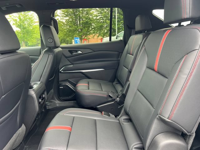 New 2026 Chevrolet Traverse RS w/ LPO, Floor Liner Package AWD/4WD image 5