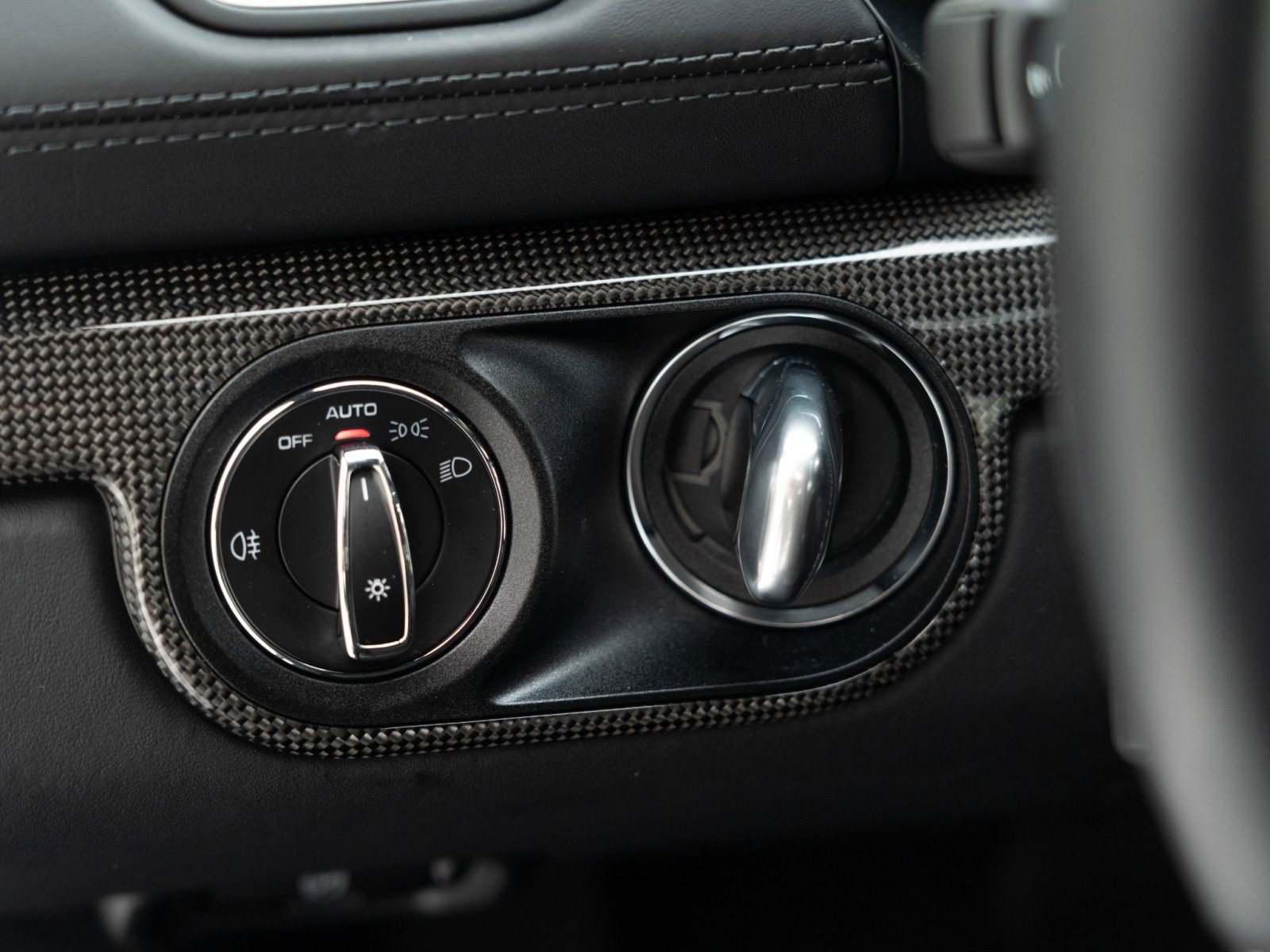 Certified 2025 Porsche 718 Cayman image 27