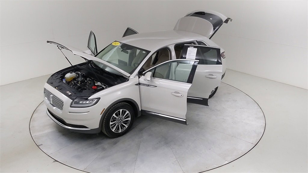 Used 2023 Lincoln Nautilus AWD w/ Premium Package image 52