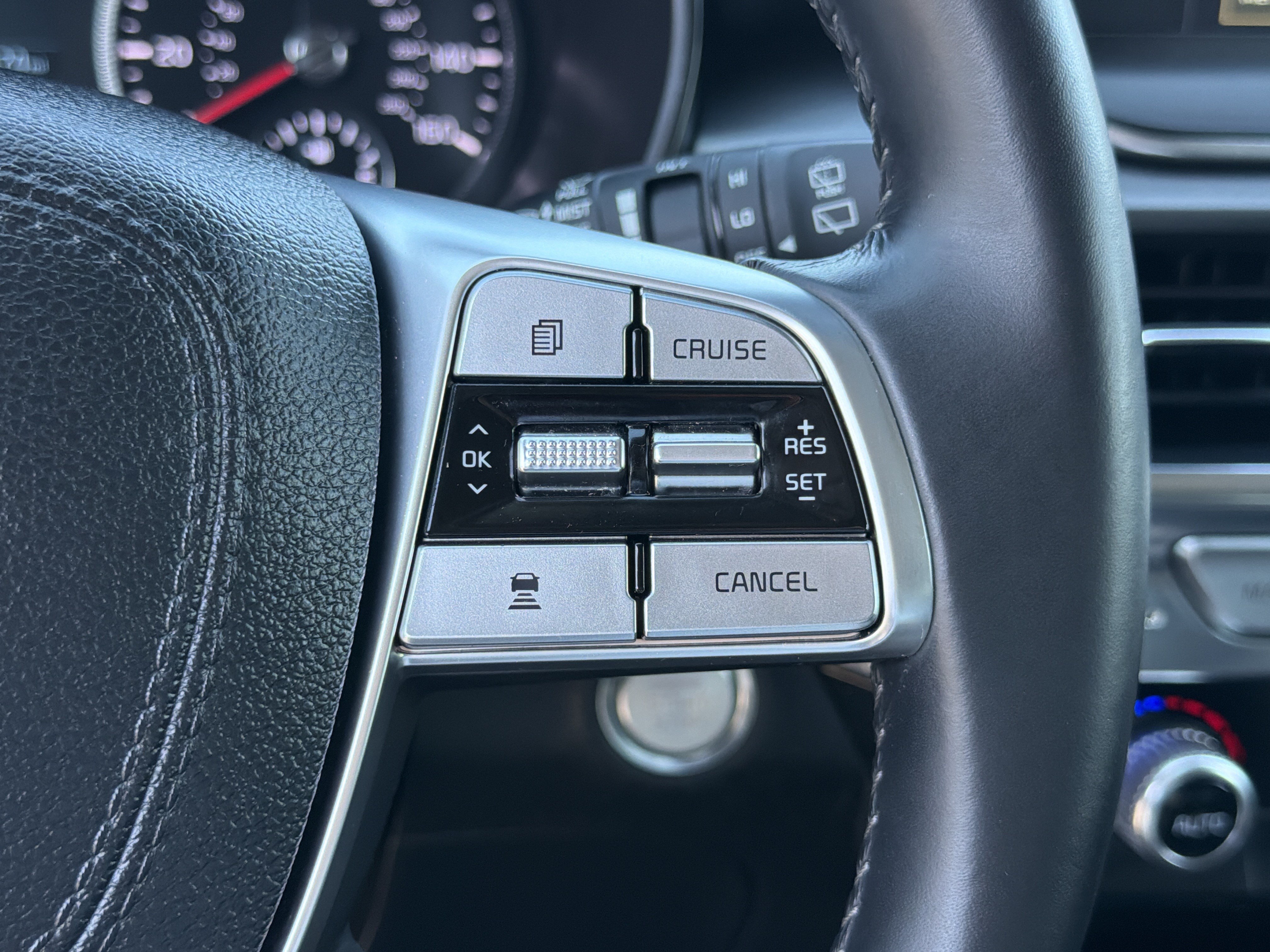 Used 2022 Kia Telluride S FWD image 23