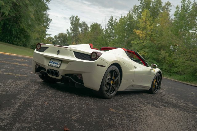 Used 2014 Ferrari 458 Spider RWD image 34
