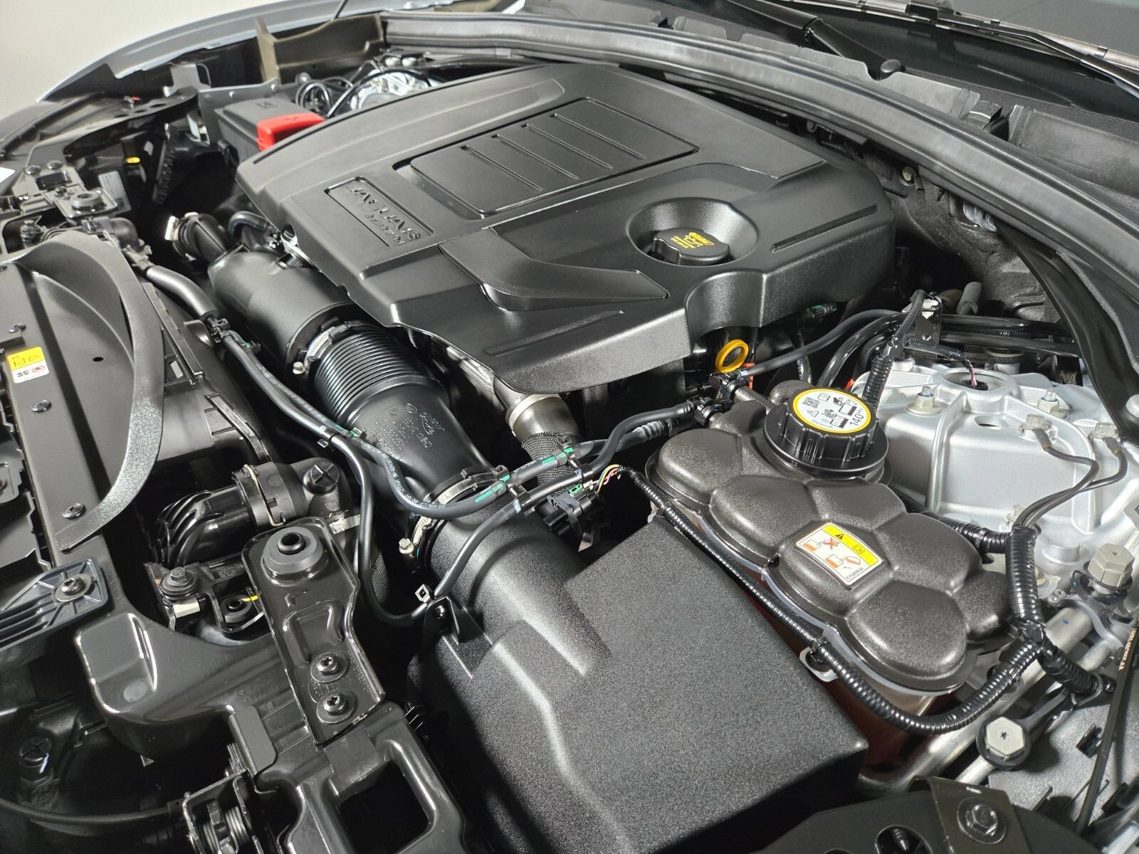 Used 2023 Jaguar F-PACE S AWD/4WD image 20