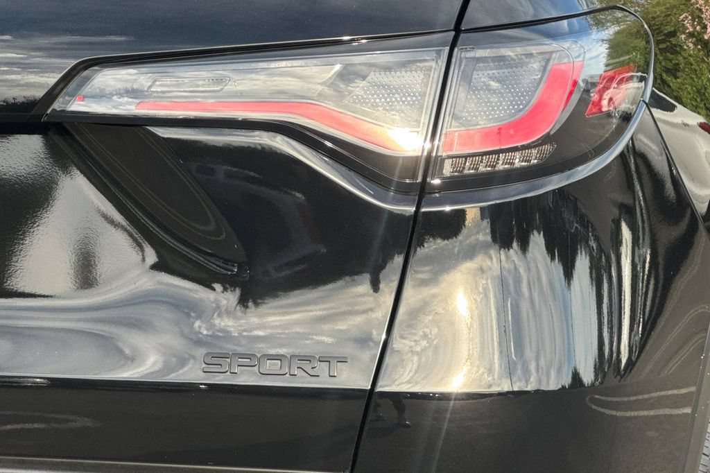 Certified 2025 Honda HR-V Sport image 27