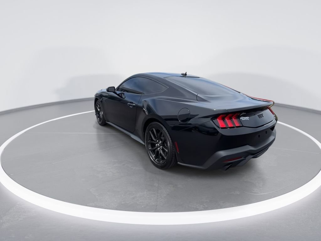 Used 2025 Ford Mustang GT RWD image 6