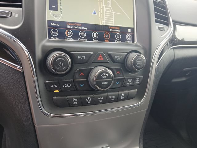 Used 2018 Jeep Grand Cherokee Trailhawk w/ Trailhawk Luxury Group AWD/4WD image 27