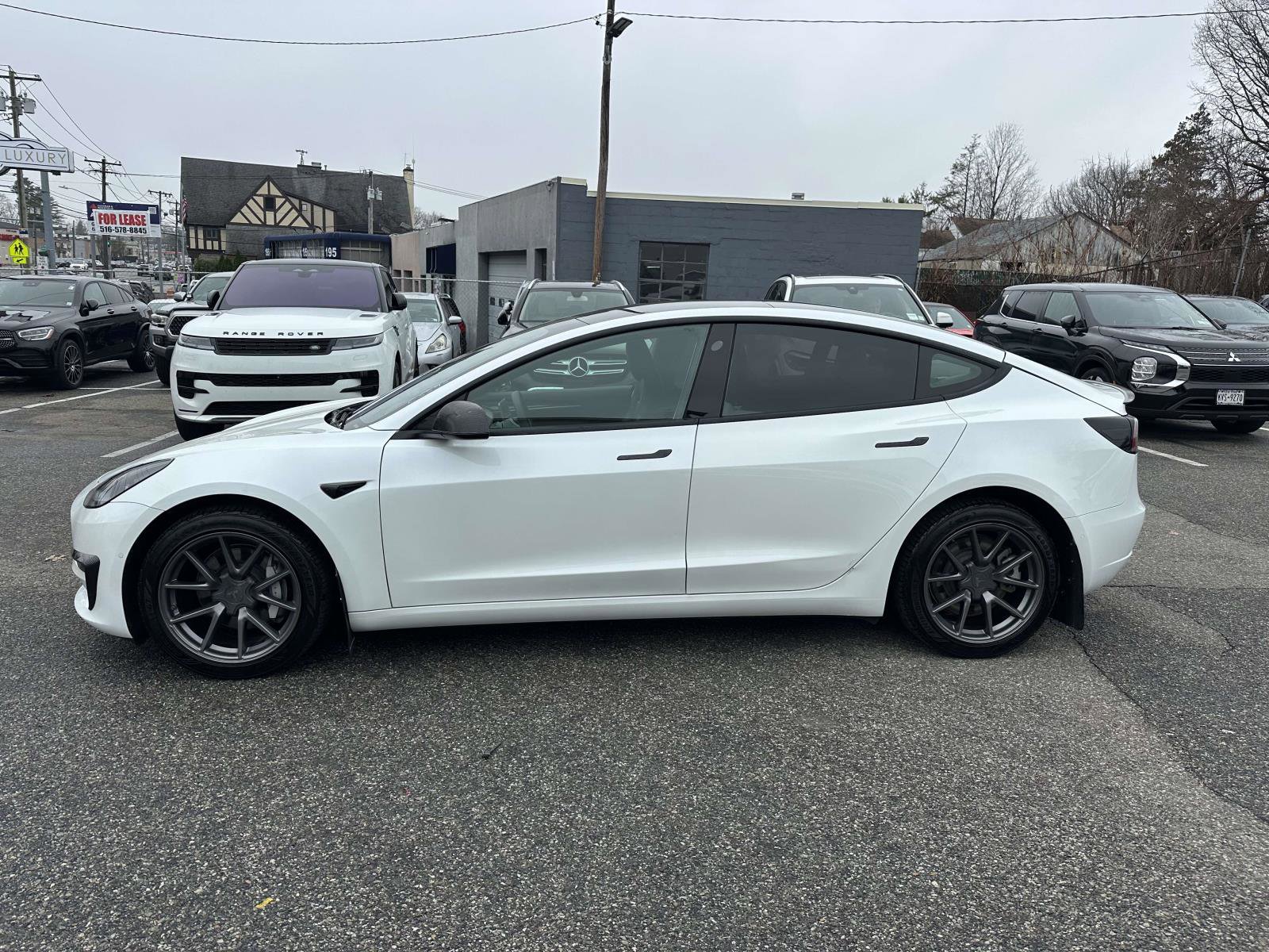 Used 2021 Tesla Model 3 Standard Range Plus RWD image 6