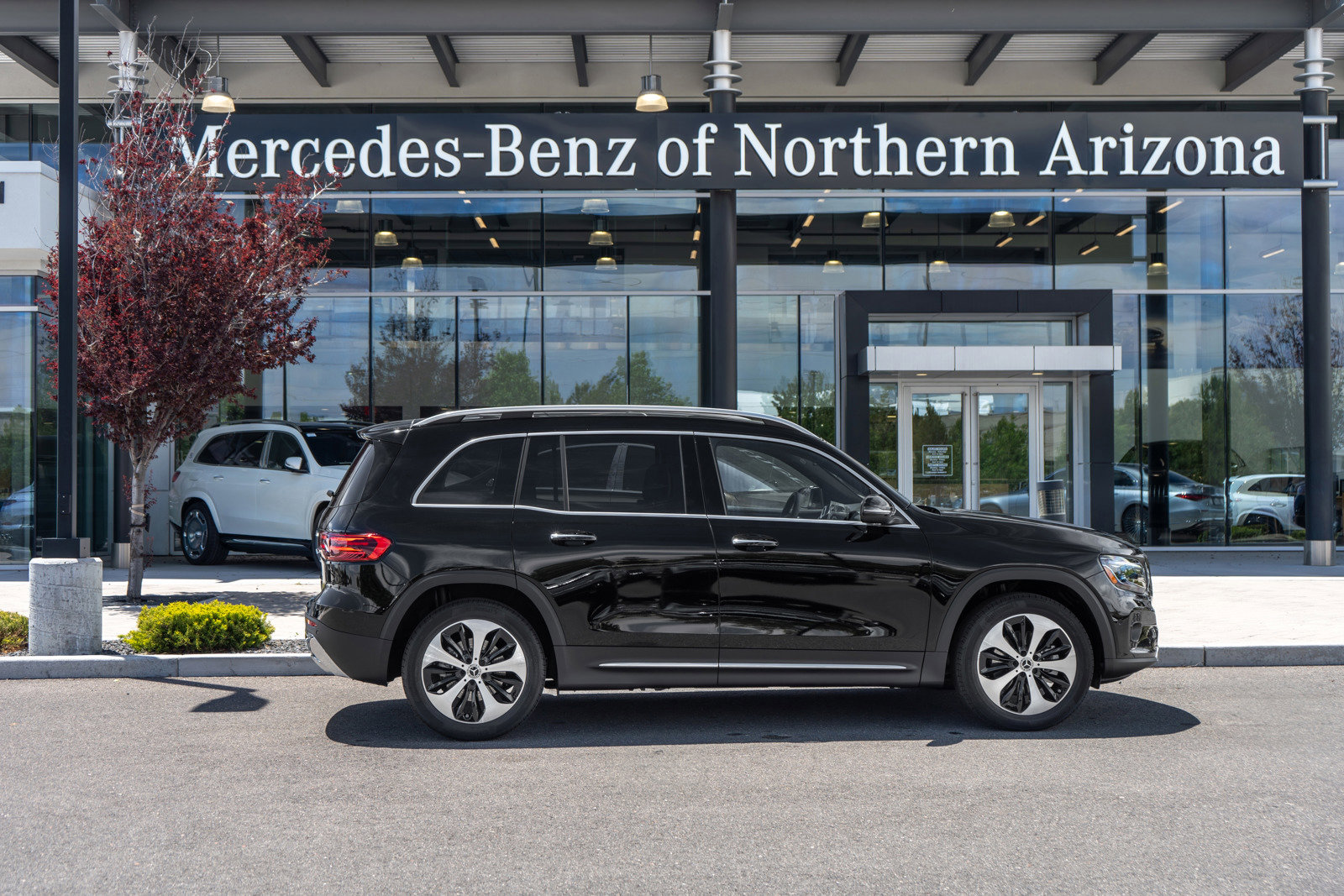 Used 2024 Mercedes-Benz GLB 250 w/ Exclusive Package