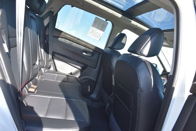 Used 2023 Nissan Rogue SV AWD/4WD image 14