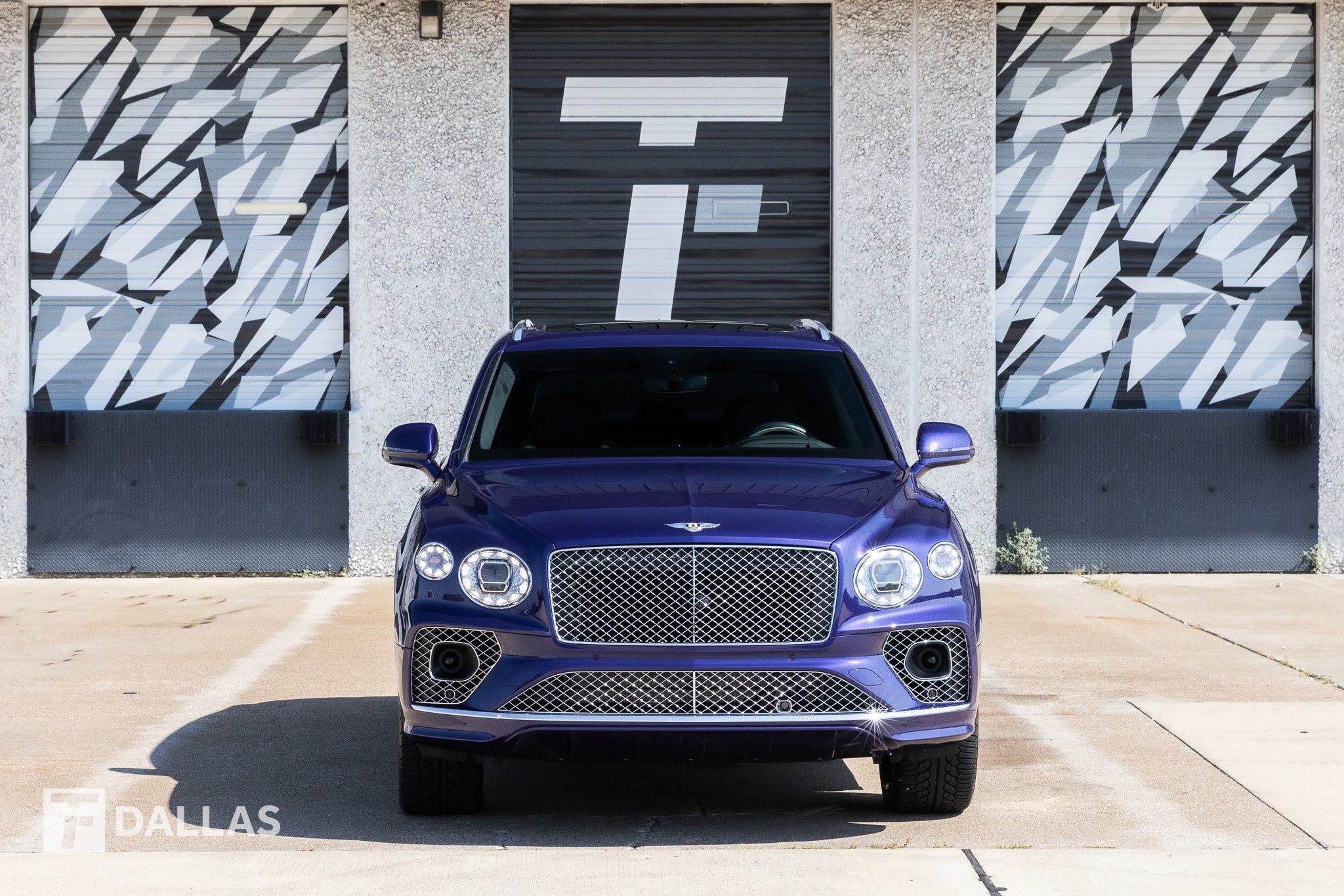 Used 2023 Bentley Bentayga image 3