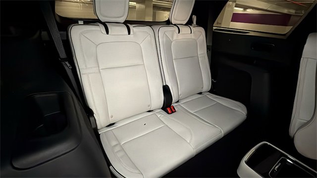 New 2026 Lincoln Aviator Black Label w/ Black Label Special Edition image 14