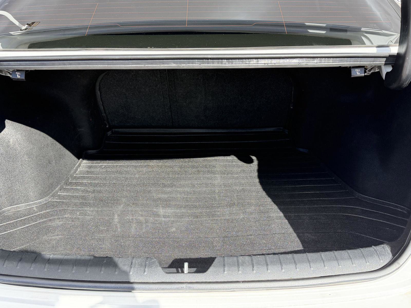 Used 2017 Kia Optima LX w/ Value Package image 12