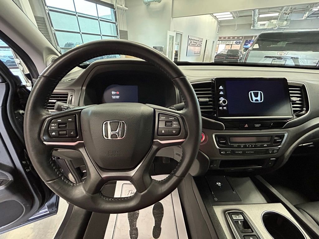 Used 2025 Honda Ridgeline RTL image 8