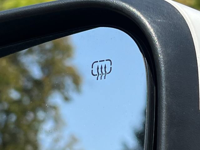 Used 2021 Jeep Grand Cherokee Laredo image 35