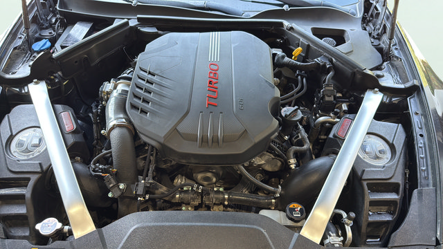 Used 2021 Kia Stinger GT2 RWD image 28