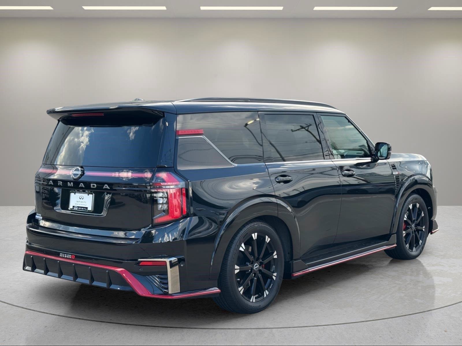 Used 2026 Nissan Armada NISMO AWD/4WD image 5