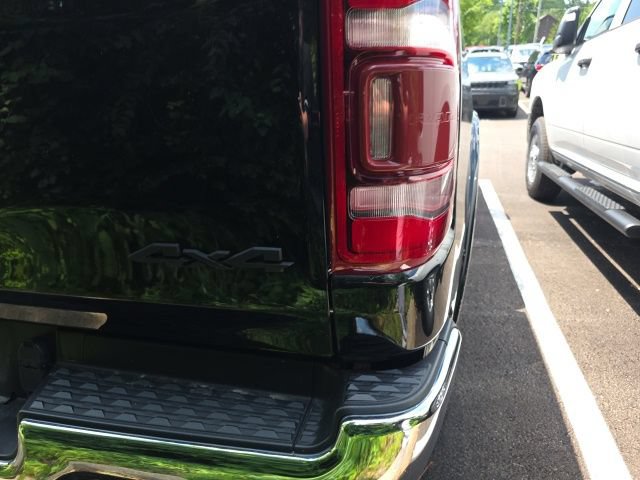 Used 2021 RAM 1500 Laramie AWD/4WD image 9