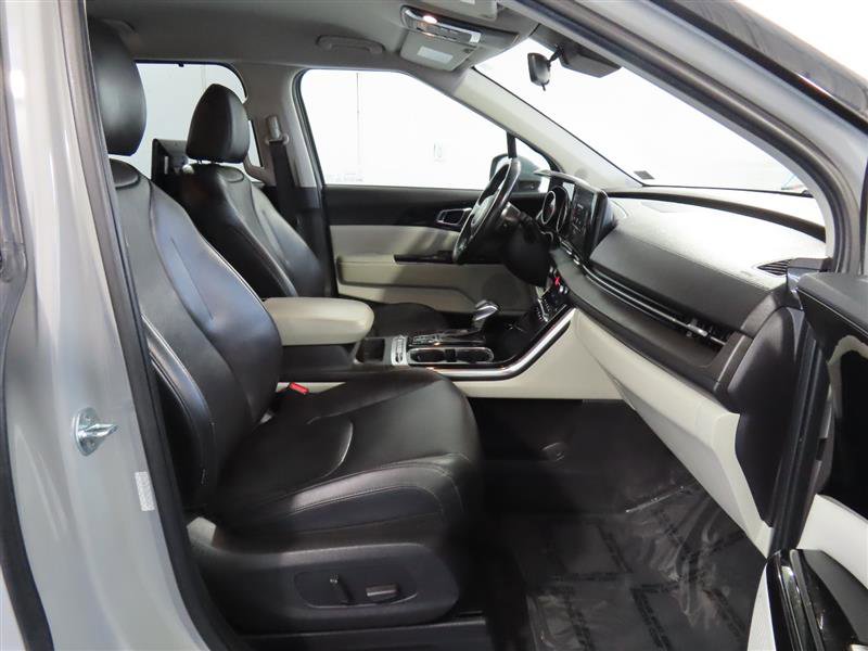 Used 2022 Kia Carnival SX image 38