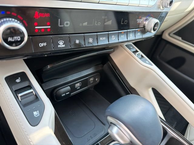 Used 2025 Kia Telluride EX w/ EX Captain's Chair Package FWD image 28