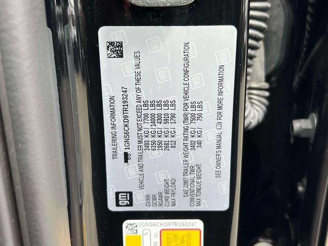Certified 2026 Chevrolet Suburban LT w/ Comfort Package AWD/4WD image 20