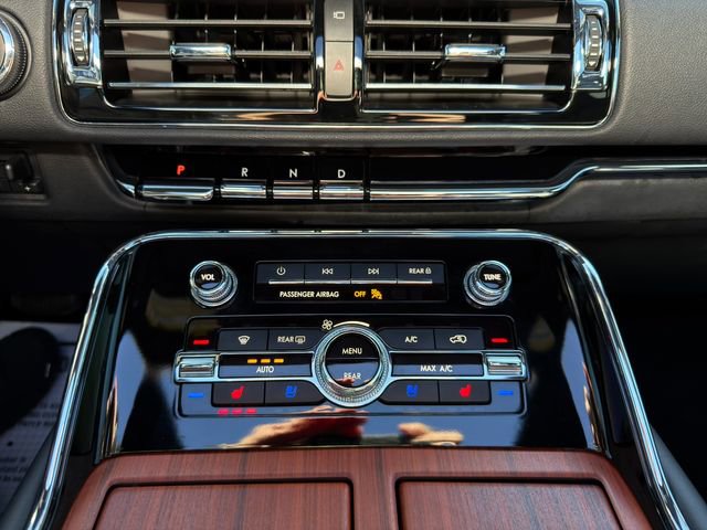 Used 2024 Lincoln Navigator L Reserve image 38