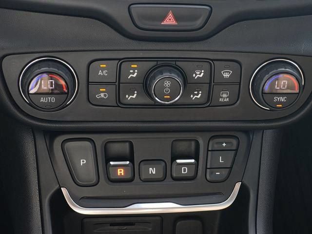 Used 2020 GMC Terrain SLT w/ Preferred Package FWD image 26