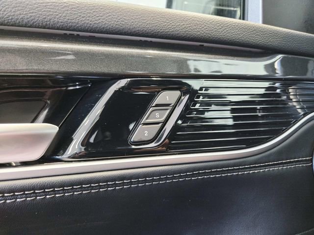 Used 2023 Jeep Wagoneer Base w/ Premium Group I image 36