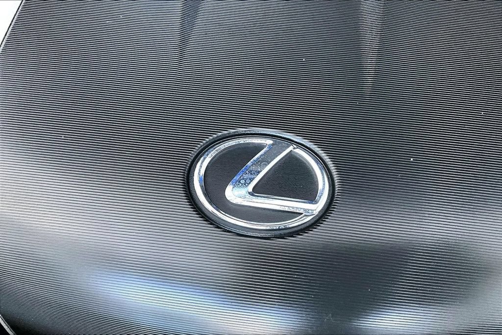 Used 2022 Lexus IS 350 F Sport RWD image 40