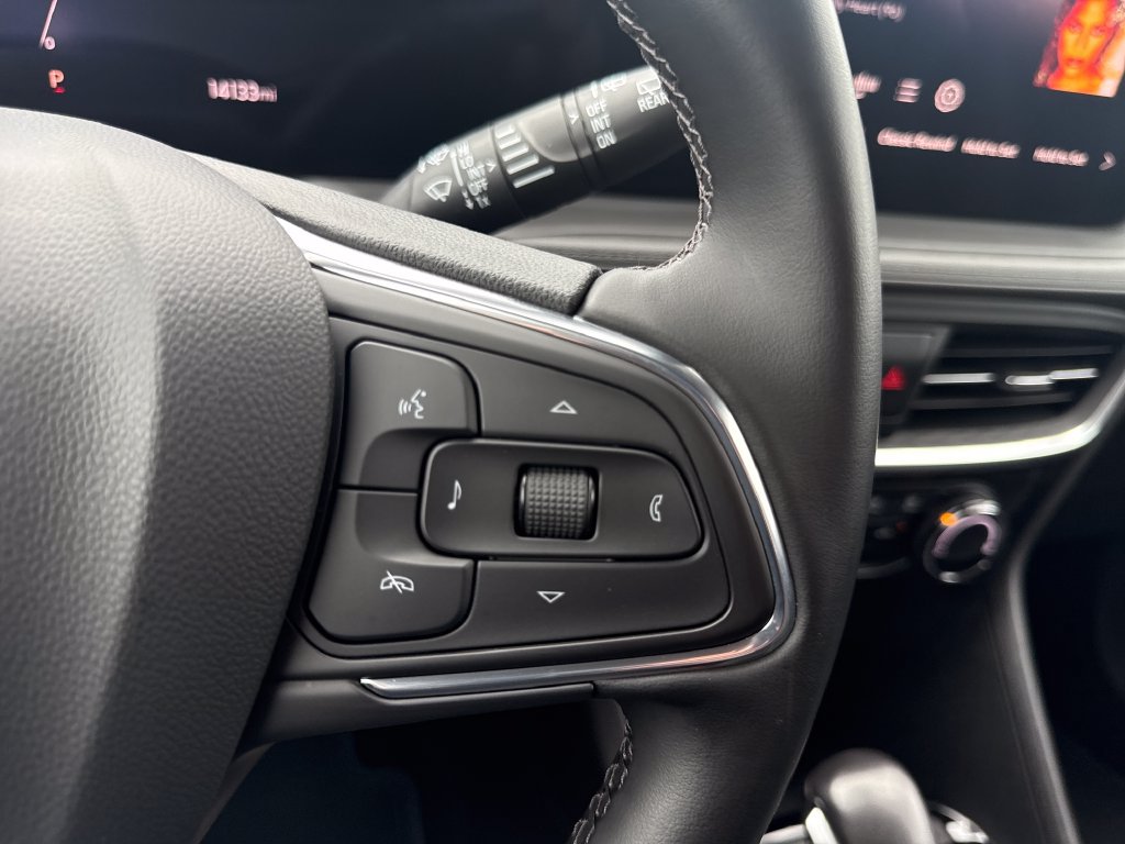 Certified 2024 Buick Encore GX Sport Touring FWD image 19