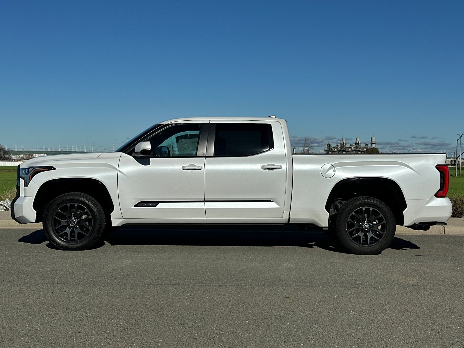 Used 2024 Toyota Tundra Platinum image 7