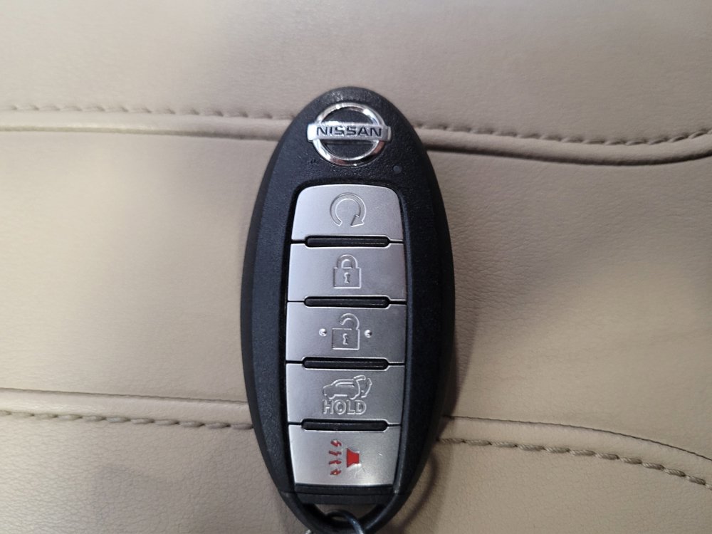 Used 2020 Nissan Rogue SV w/ Sun & Sound Touring Package FWD image 32