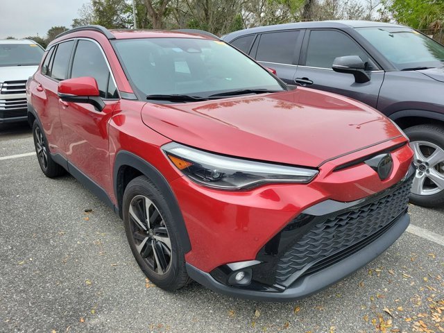 Used 2023 Toyota Corolla Cross XSE w/ Convenience Package image 2