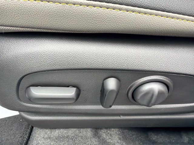 New 2026 Chevrolet Trax ACTIV w/ Sunroof Package FWD image 10