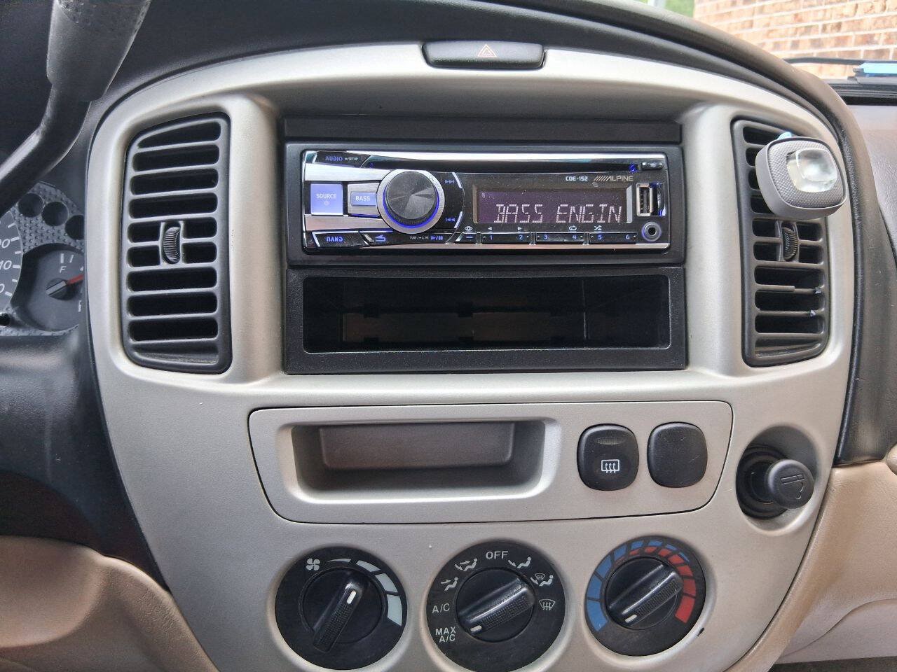 Used 2003 MAZDA Tribute LX FWD image 15